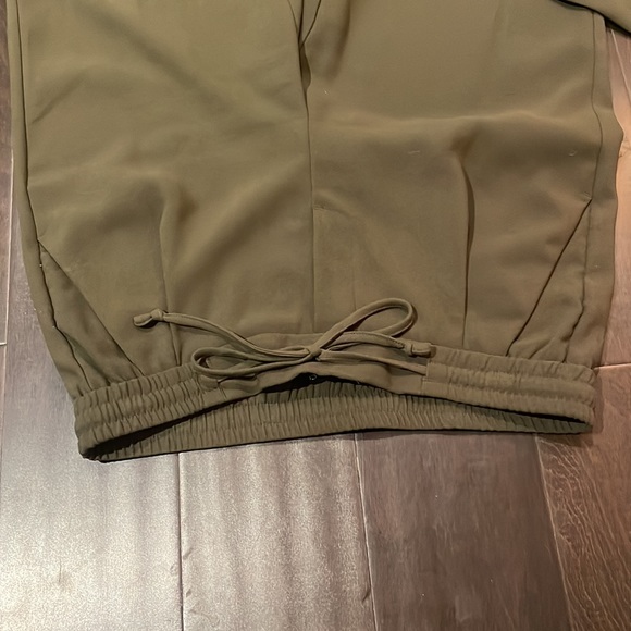 Army green pants - Picture 2 of 5